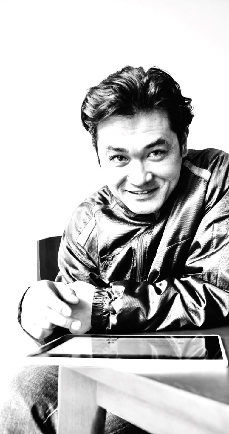 大工として現場に立っていた頃の中村太一